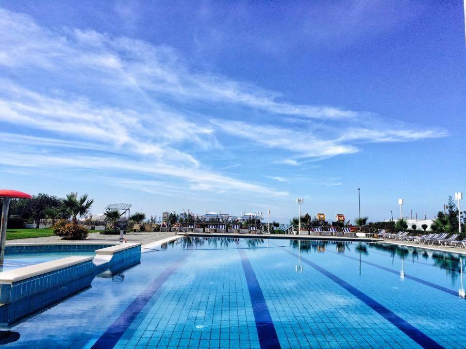Hotel Bleart Shkallnur Екстер'єр фото
