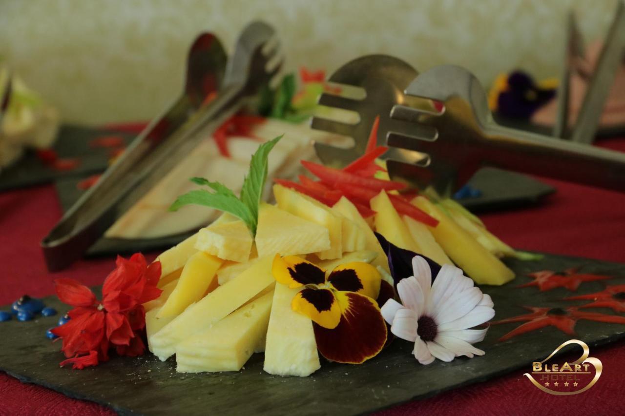 Hotel Bleart Shkallnur Екстер'єр фото