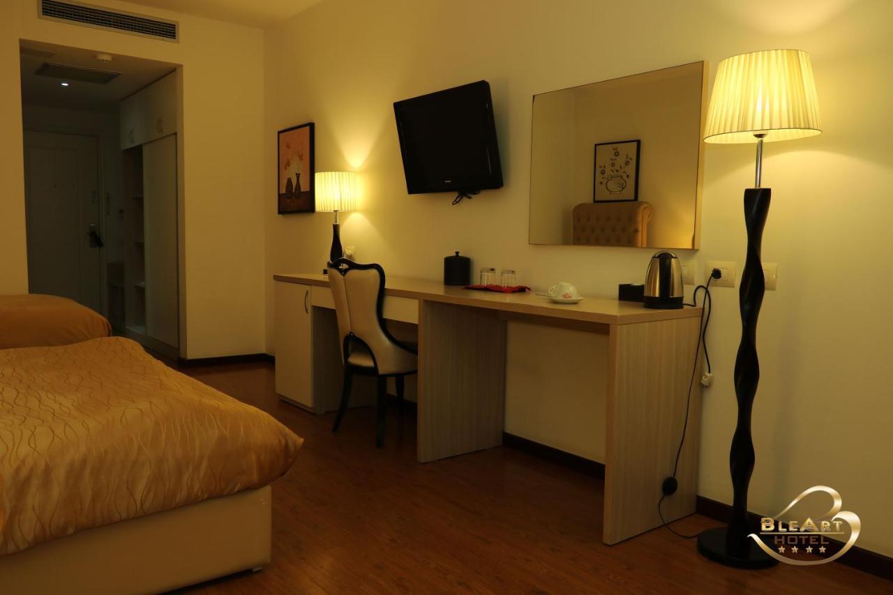 Hotel Bleart Shkallnur Екстер'єр фото