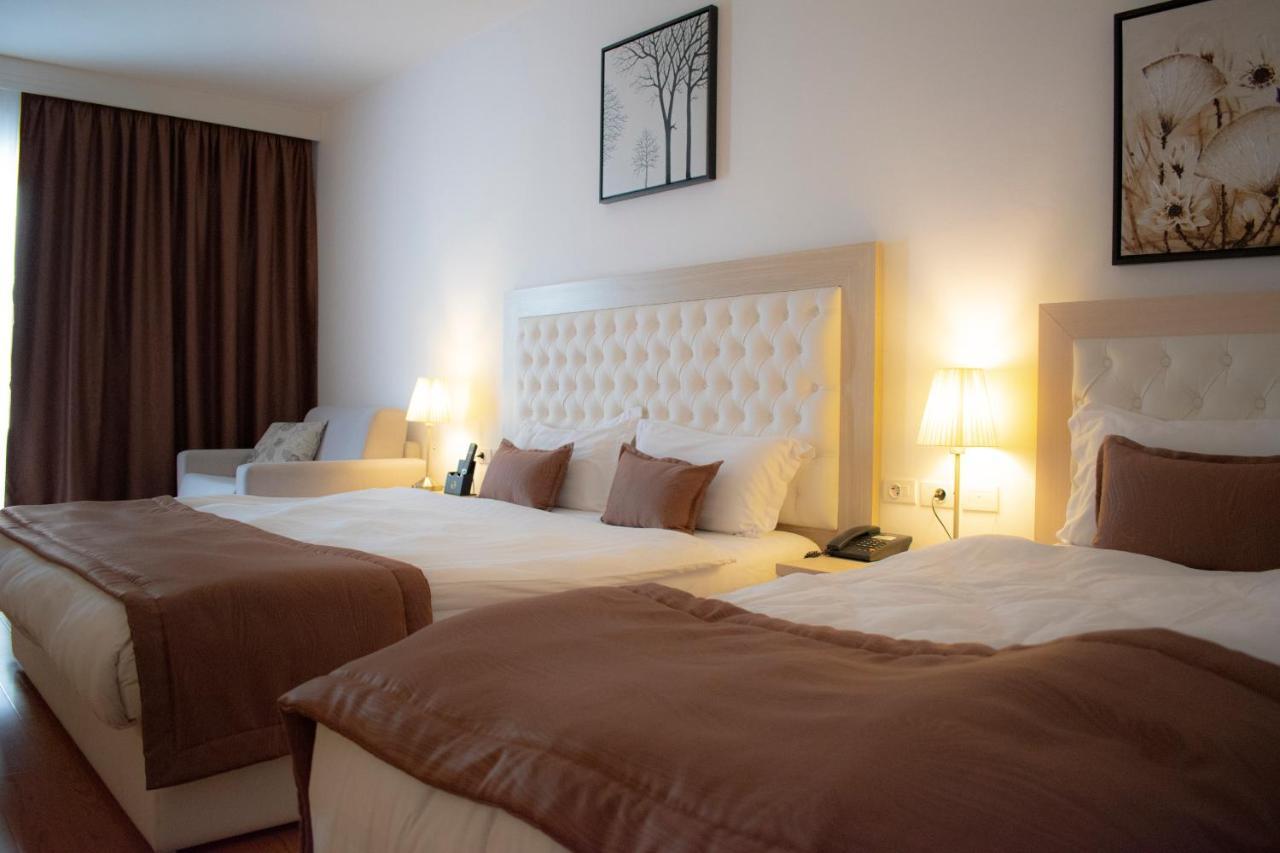 Hotel Bleart Shkallnur Екстер'єр фото